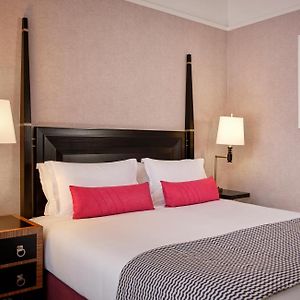 Executive Larger Guest room 1 King
